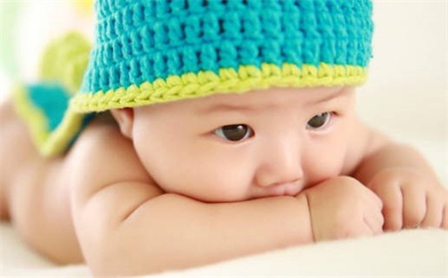 周姓女孩子取名